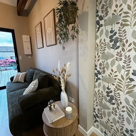 L'arbre De Soie Futuroscope Acacia * Vouillé