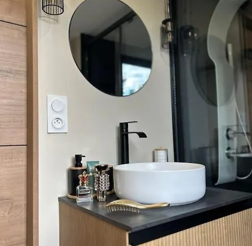 L'arbre De Soie Futuroscope Acacia *